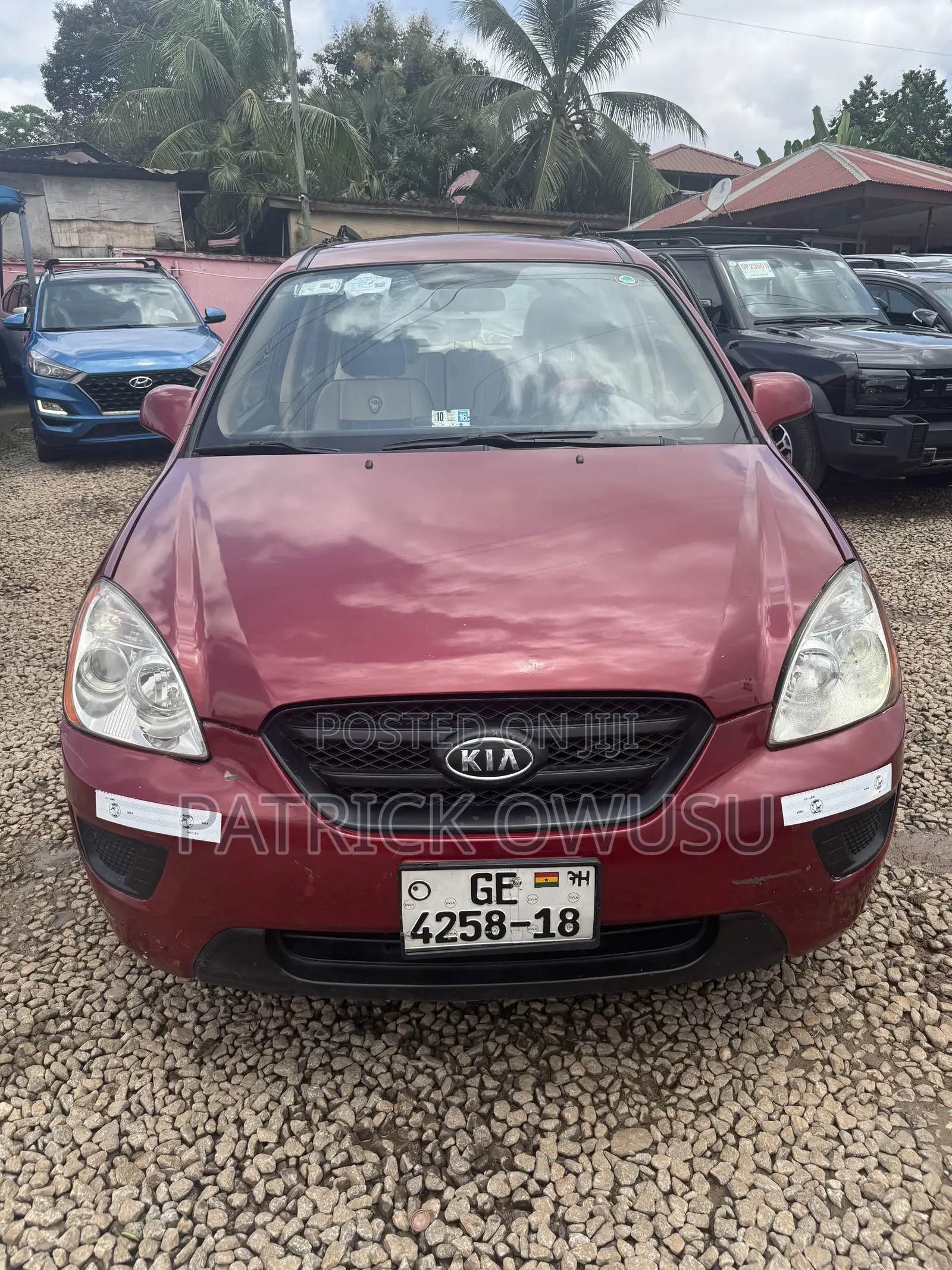 Kia Borrego 2010 Red