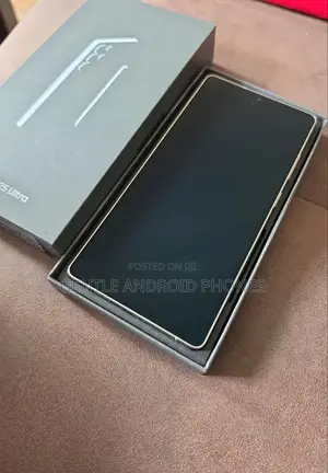 New Samsung Galaxy S25 Ultra 1 TB Gold