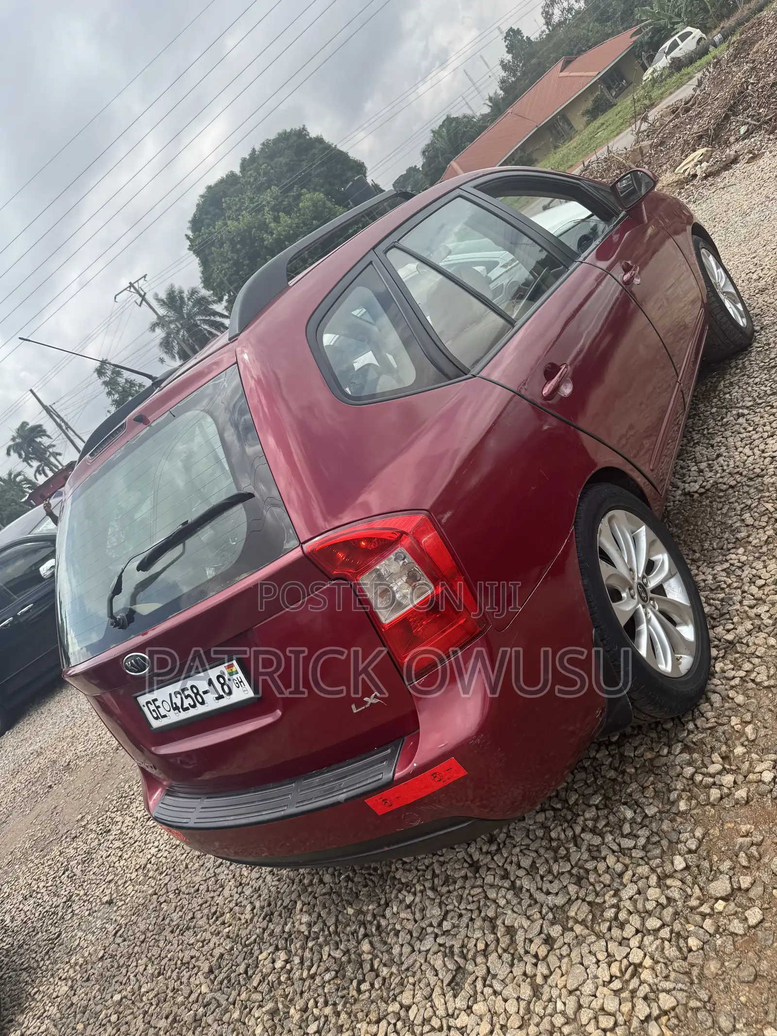 Kia Borrego 2010 Red