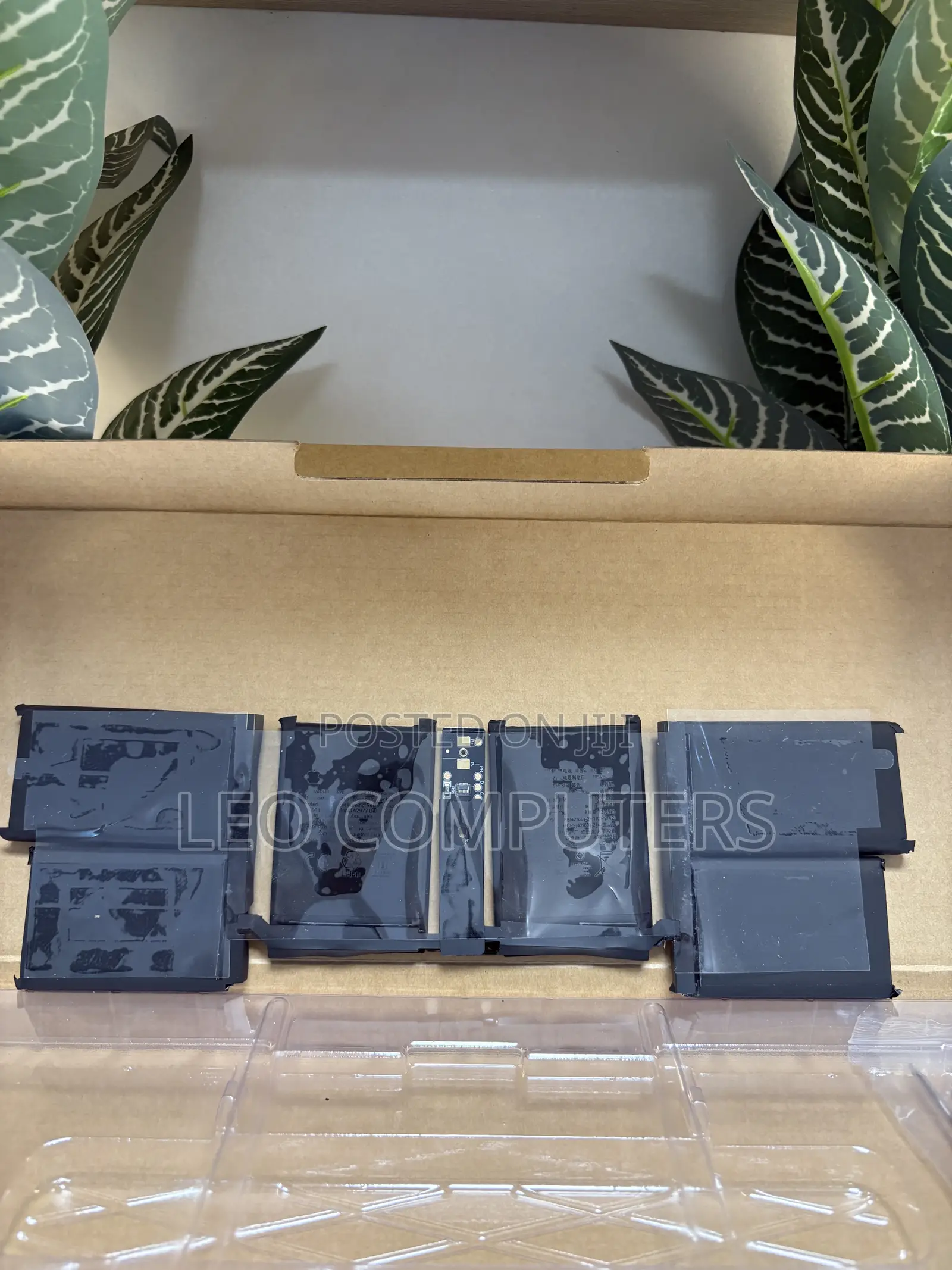 MacBook Pro 14inches A2977 Battery