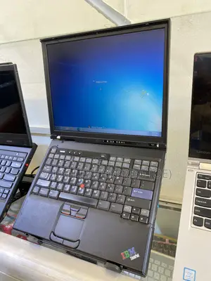 Laptop Lenovo ThinkPad T41 1GB Intel HDD 128GB