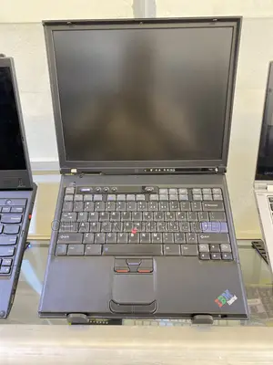 Laptop Lenovo ThinkPad T41 1GB Intel HDD 128GB