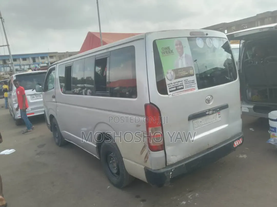 Toyota HiAce 2008 Silver