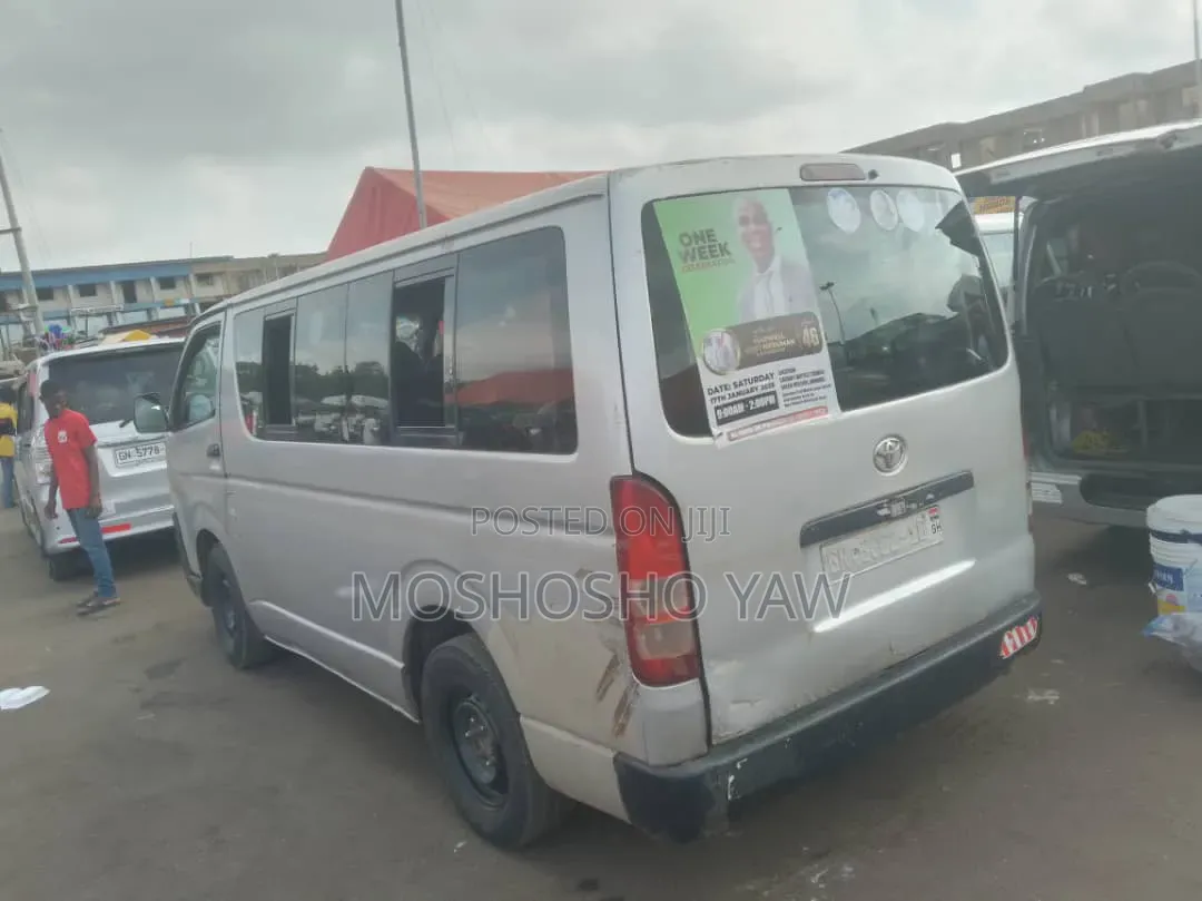 Toyota HiAce 2008 Silver