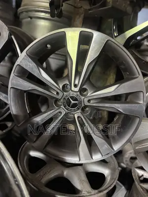 Mercedes Benz