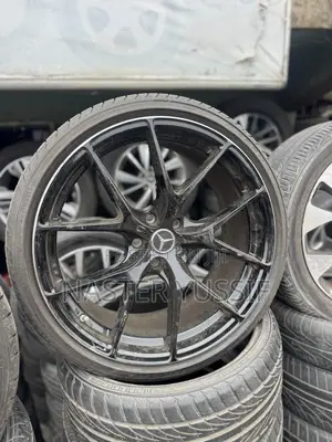 Mercedes Benz
