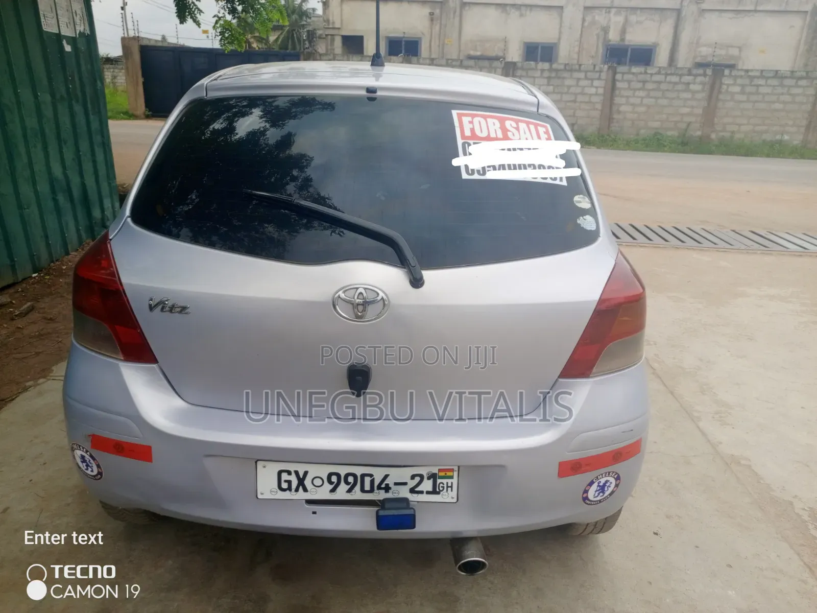 Toyota Vitz 1.3 FWD 5dr 2010 Silver