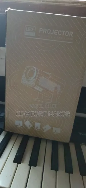 Smart HDD Projector