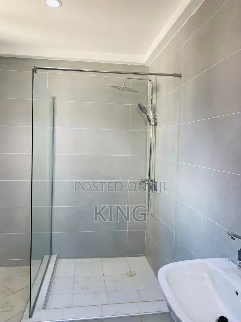 4bdrm House in Mile 7 for sale