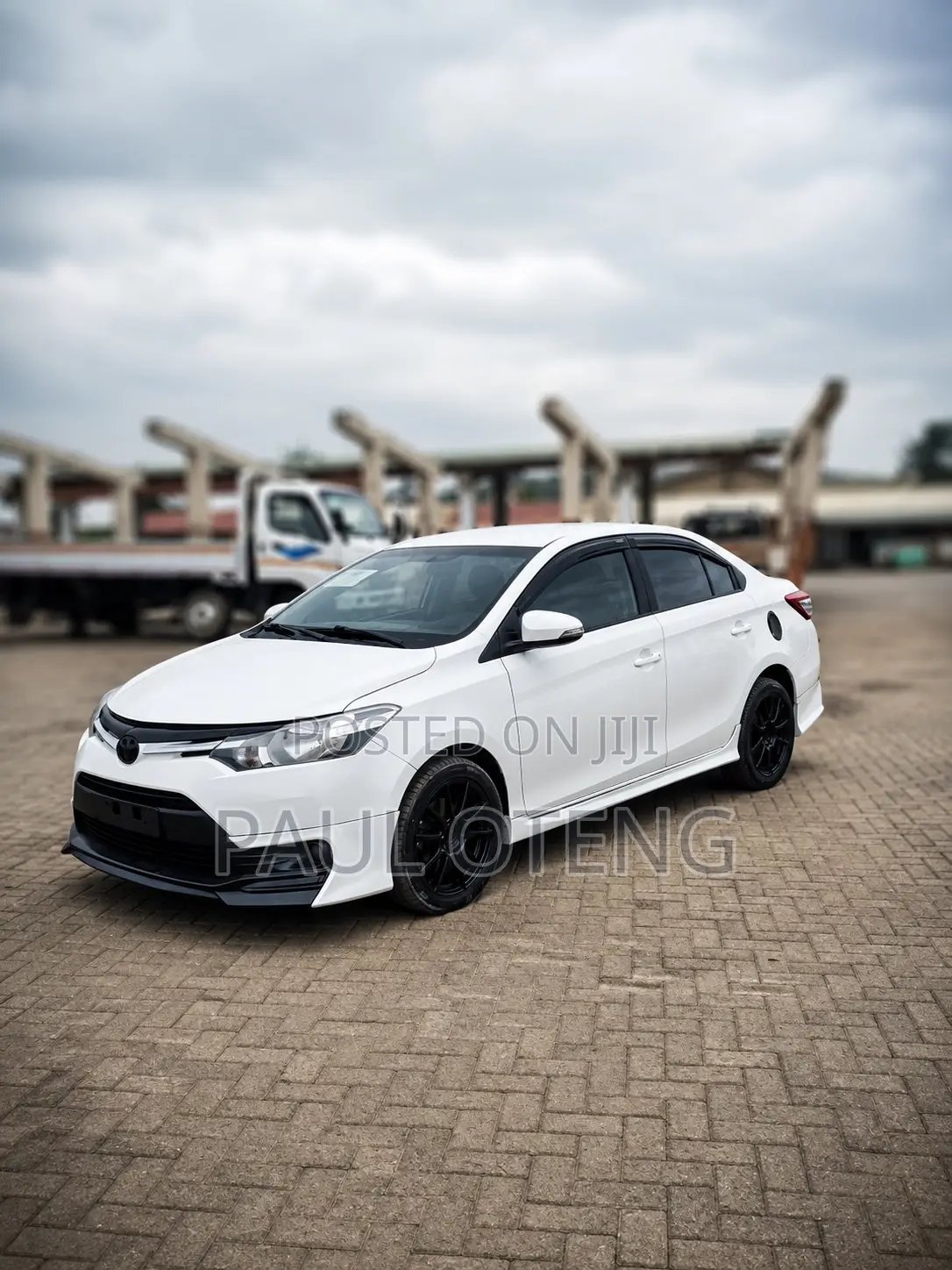 Toyota Yaris 2018 White
