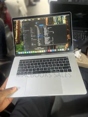 Laptop Apple MacBook Pro 2018 16GB Intel Core i7 SSD 512GB