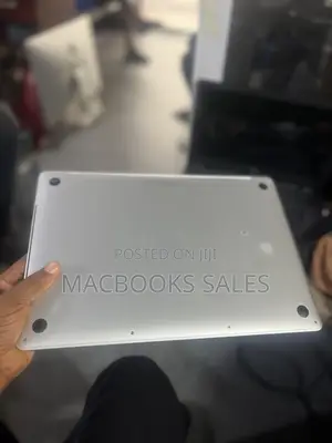 Laptop Apple MacBook Pro 2018 16GB Intel Core i7 SSD 512GB