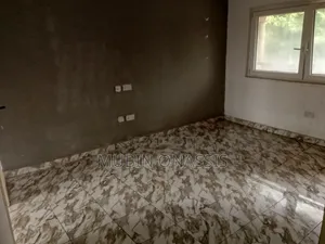 1bdrm Apartment in Items Property, Housing Down for rent