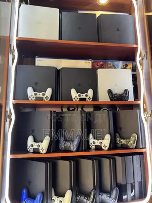 Play Station 4