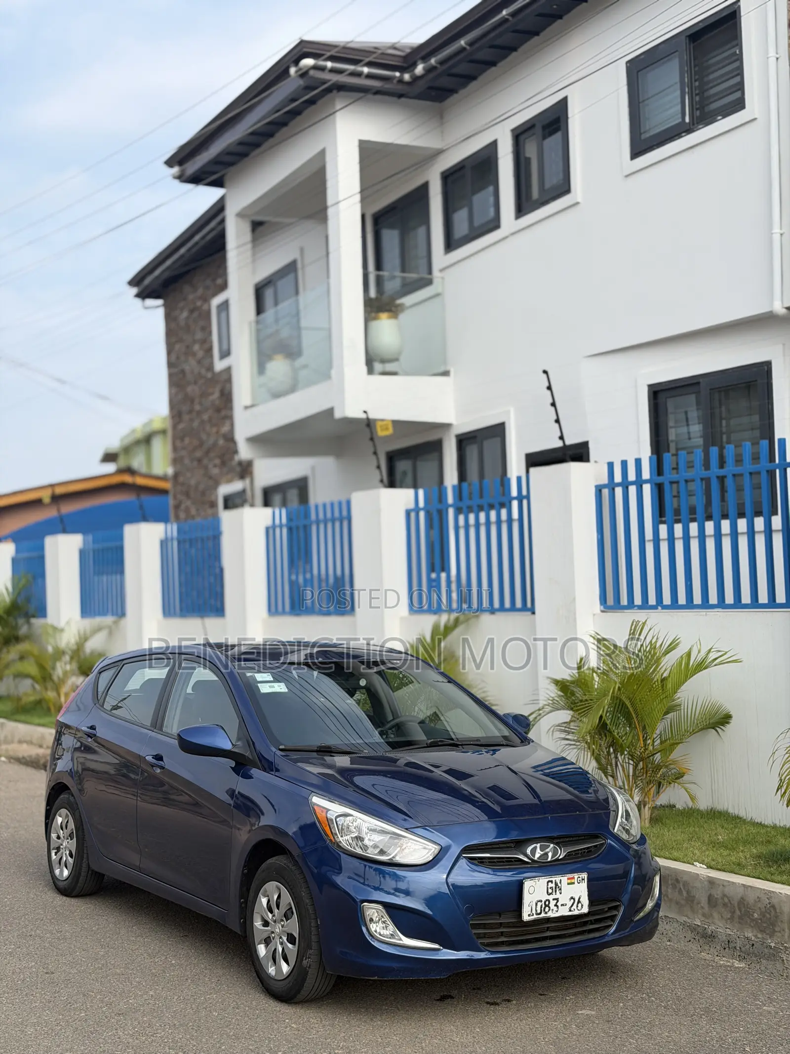 Hyundai Accent SE Hatchback 2016 Blue