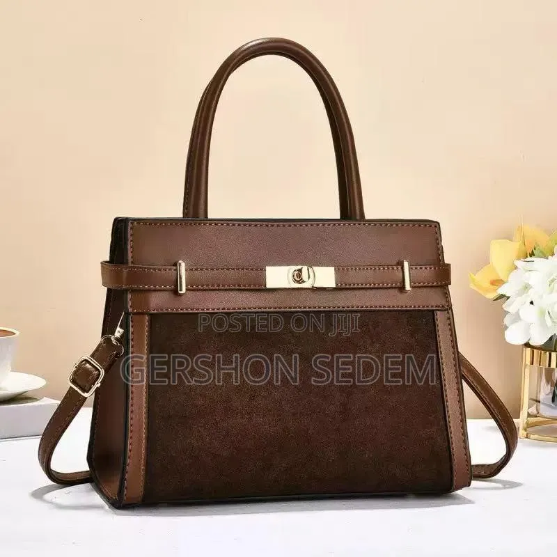 Vintage Class Handbag T385381-001