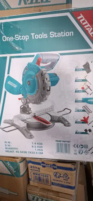 Total 1400w Mitre Saw