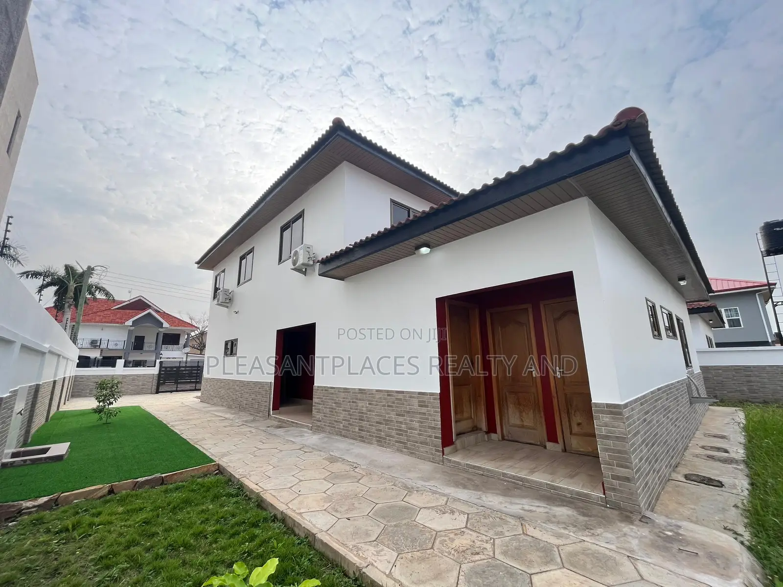 4bdrm House in Pleasantplaces And, East Legon for rent