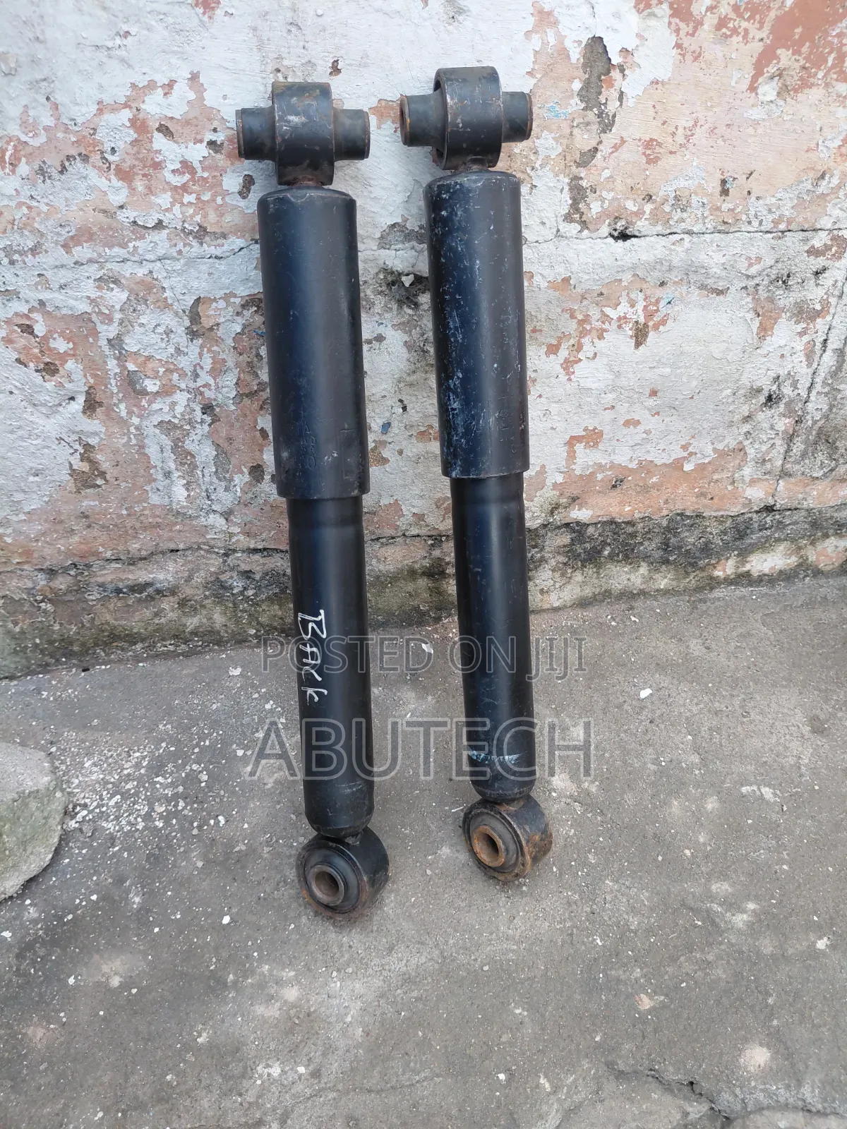 Back Shock Toyota Sequia 2009, 2010, 2011, 2012, 2013, 2015