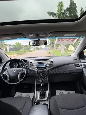 Hyundai Elantra Limited Sedan FWD (1.8L 4cyl 6A) 2016 Gray