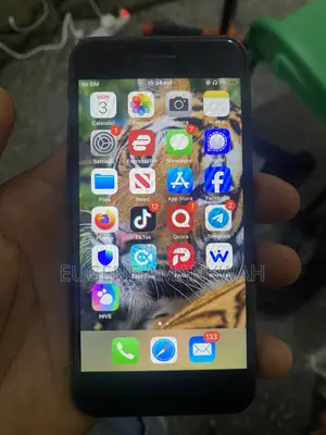 Apple iPhone 7 32 GB Black