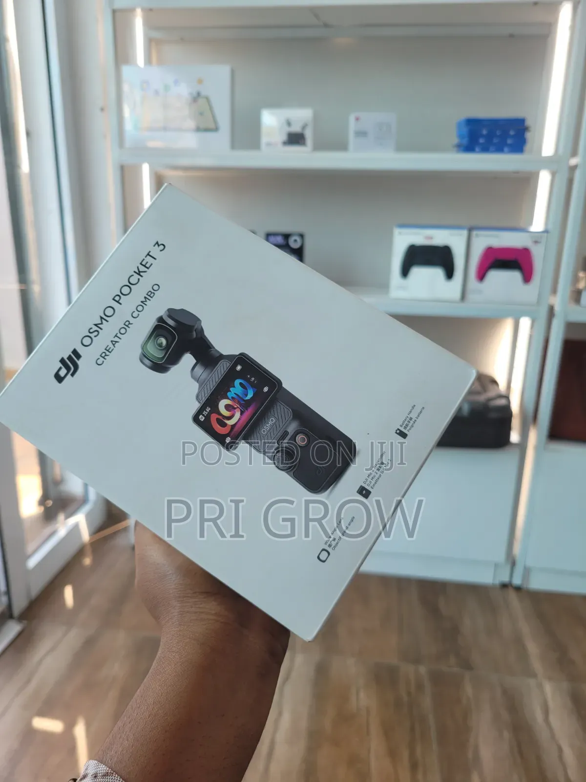 Pocket 3 Camera. Creator Combo