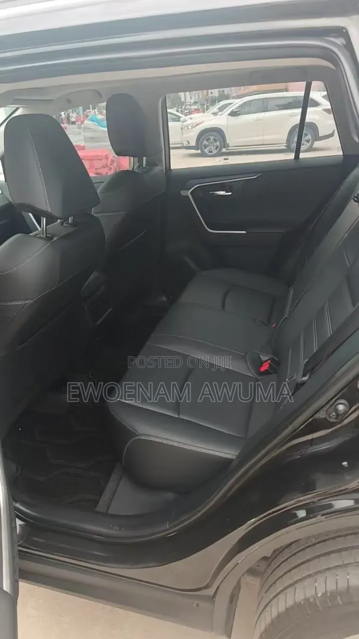 Toyota RAV4 2024 Black