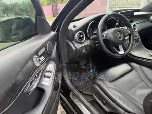 Mercedes-Benz C300 2016 Black