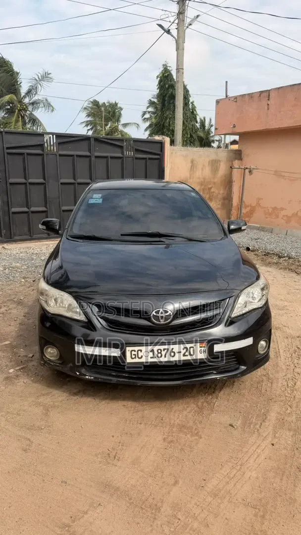 Toyota Corolla 2012 Black