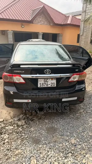 Toyota Corolla 2012 Black