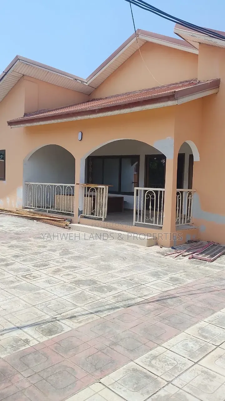4bdrm House in East Airport for rent