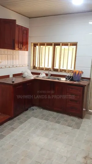 4bdrm House in East Airport for rent