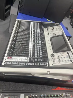 Digital Mixing Console