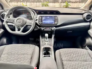 Nissan Kicks 2023 Blue