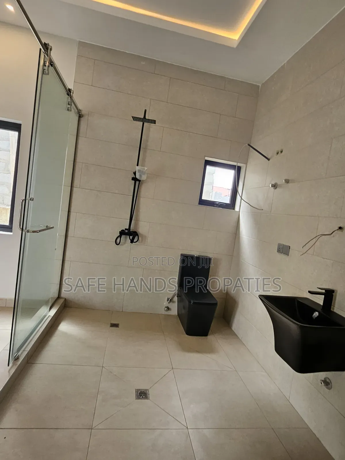 4bdrm House in Trasaco, Accra Metropolitan for sale