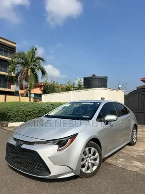 Toyota Corolla SE 2021 Silver