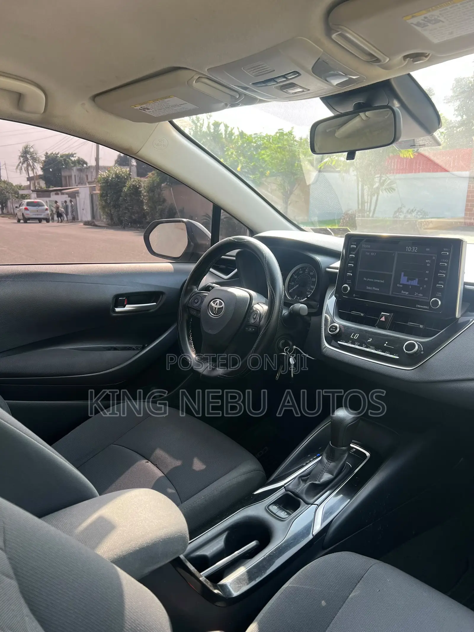 Toyota Corolla SE 2021 Silver