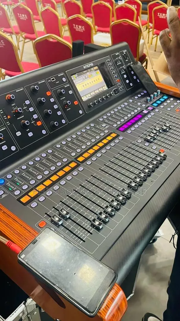 Behringer X33 Digital Mixer Powered by Midas