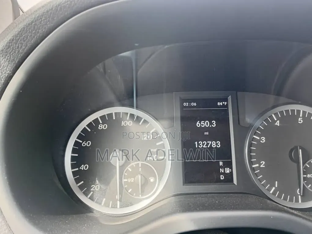 Mercedes-Benz 1113 2016 Blue