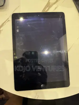 Apple iPad Air 32 GB Black