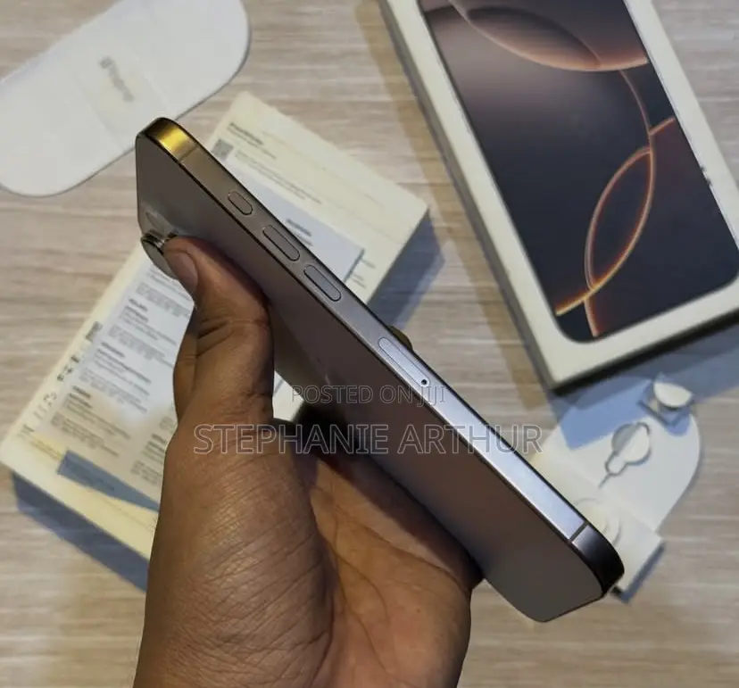 Apple iPhone 16 Pro Max 512 GB Gold