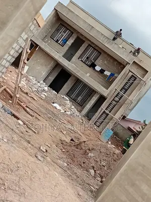 Furnished 5bdrm Townhouse/Terrace in Daban, Kumasi Metropolitan