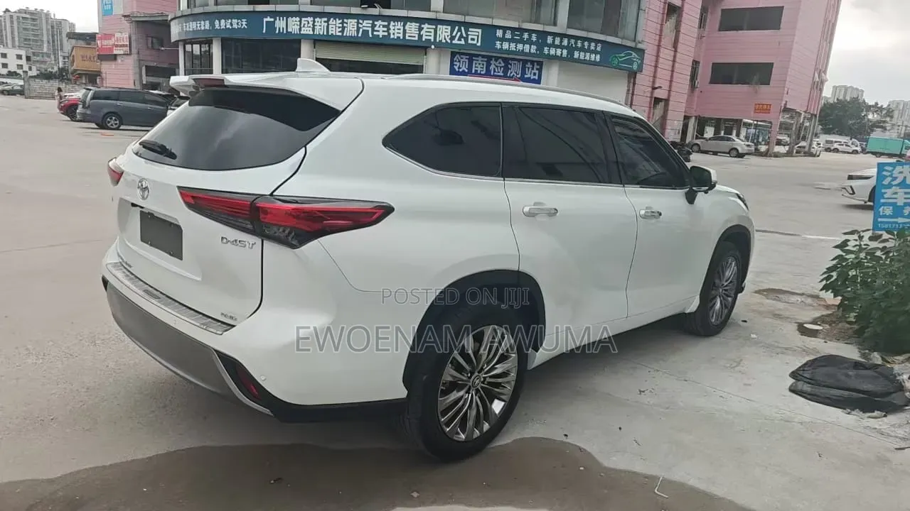 Toyota Highlander 2023 White