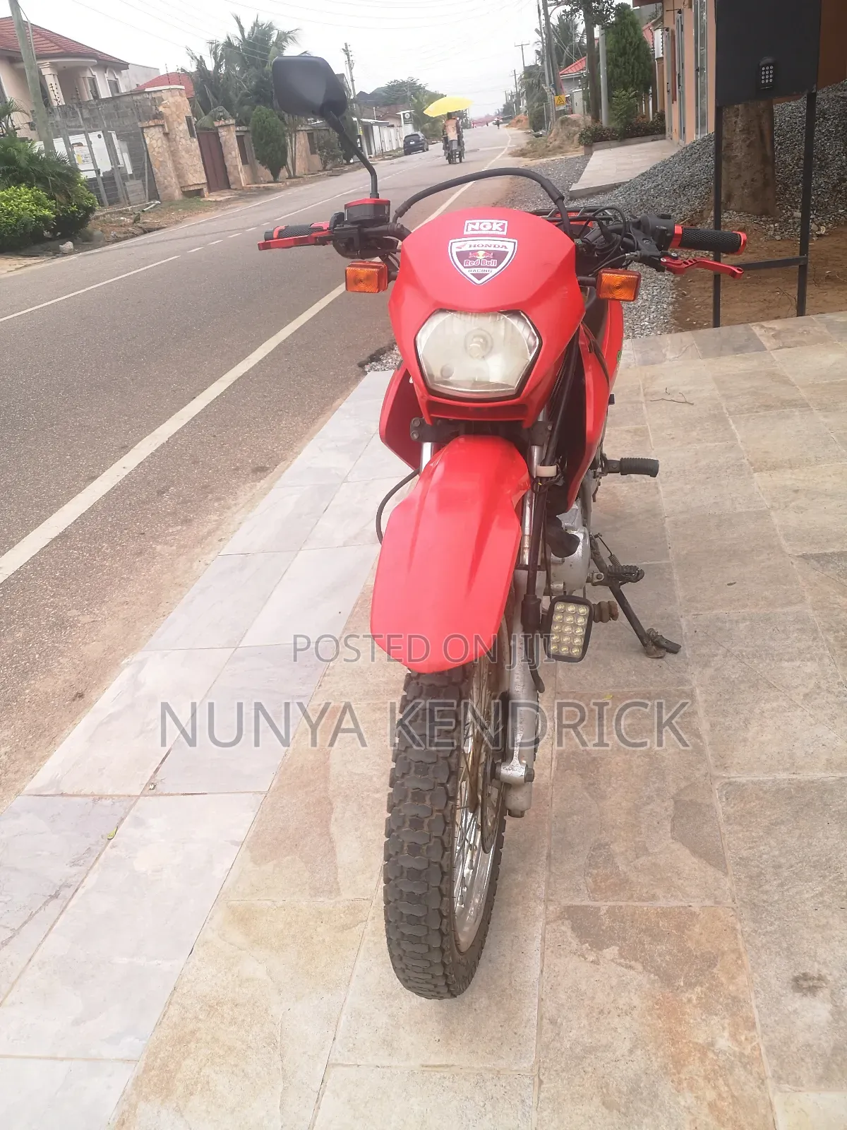 Honda 1999 Orange