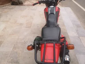 Honda 1999 Orange
