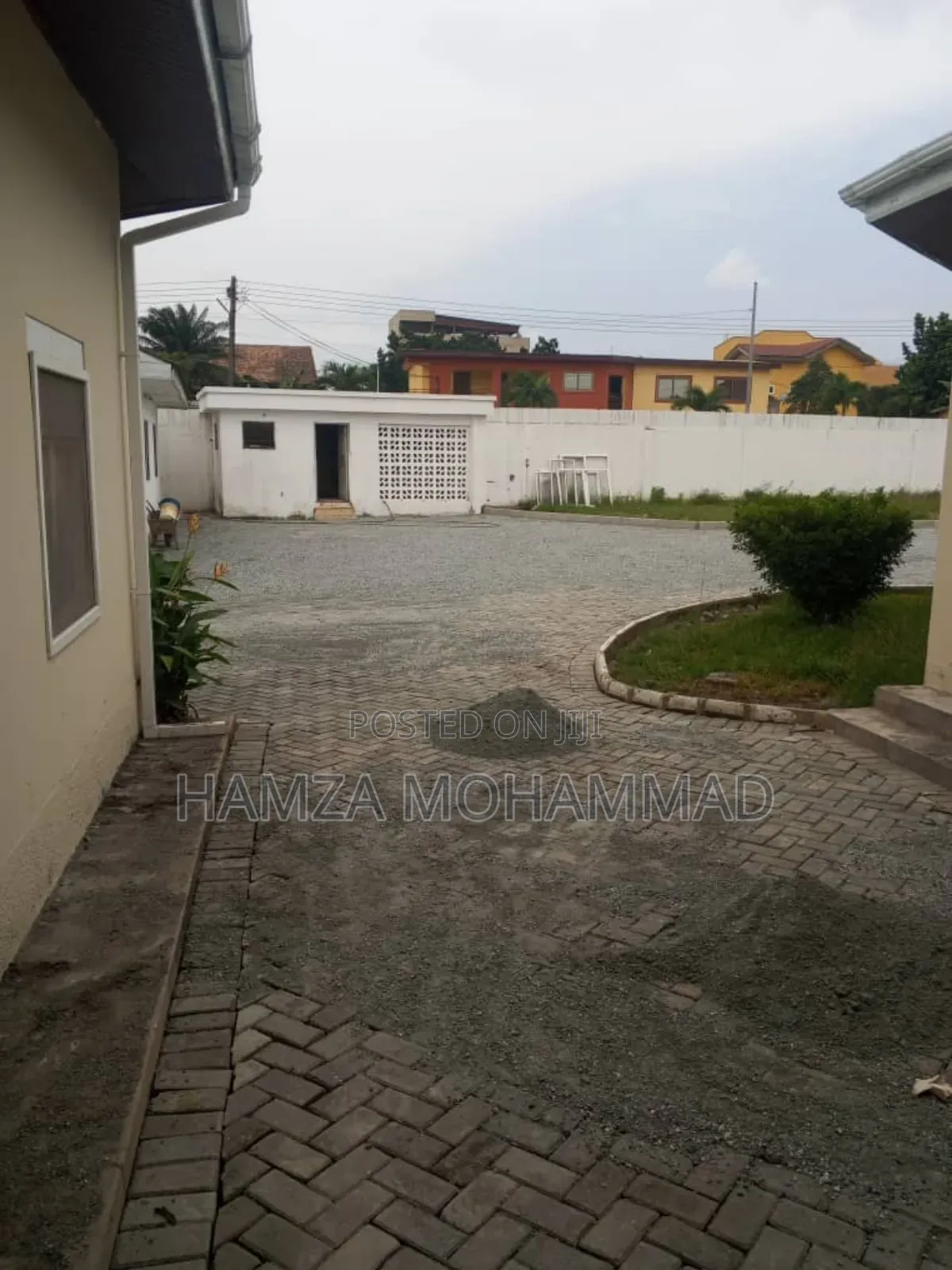 8bdrm House in Hamza Estates, East Legon for rent