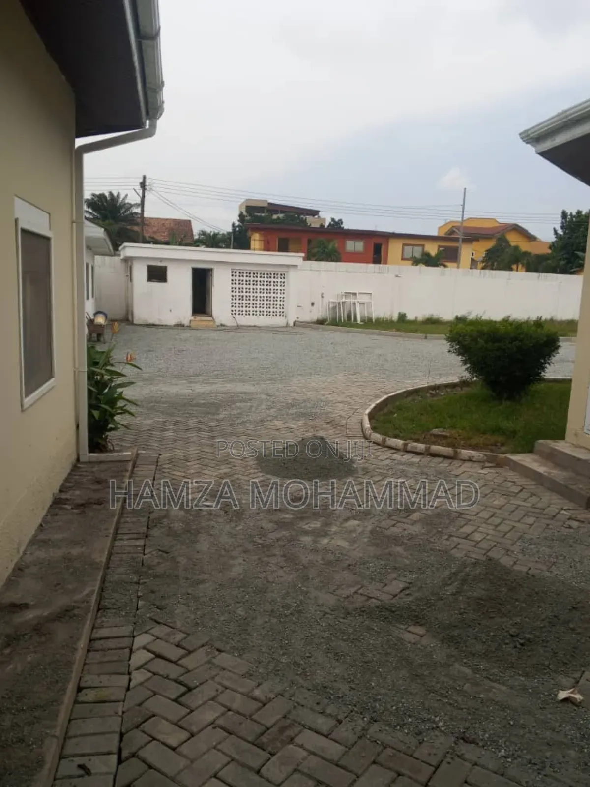 8bdrm House in Hamza Estates, East Legon for rent