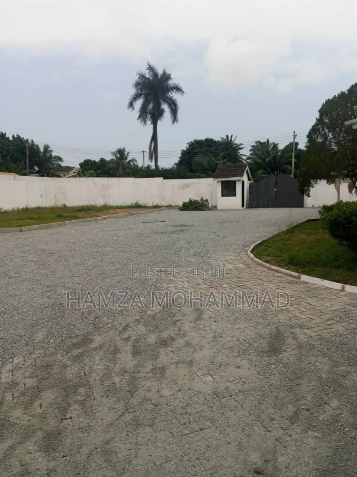 8bdrm House in Hamza Estates, East Legon for rent
