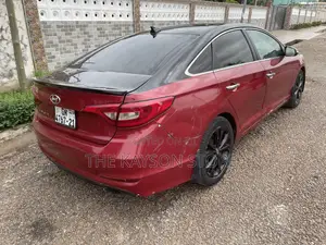 Hyundai Sonata SE 4dr Sedan (2.4L 4cyl 6A) 2015
