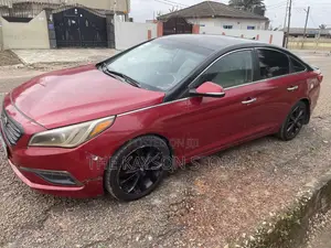 Hyundai Sonata SE 4dr Sedan (2.4L 4cyl 6A) 2015